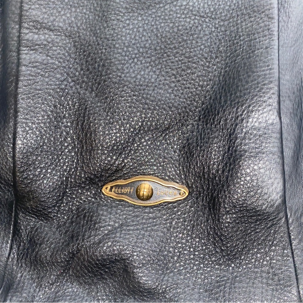 Elliott Lucca Black Shoulder Bag - Picture 2 of 10